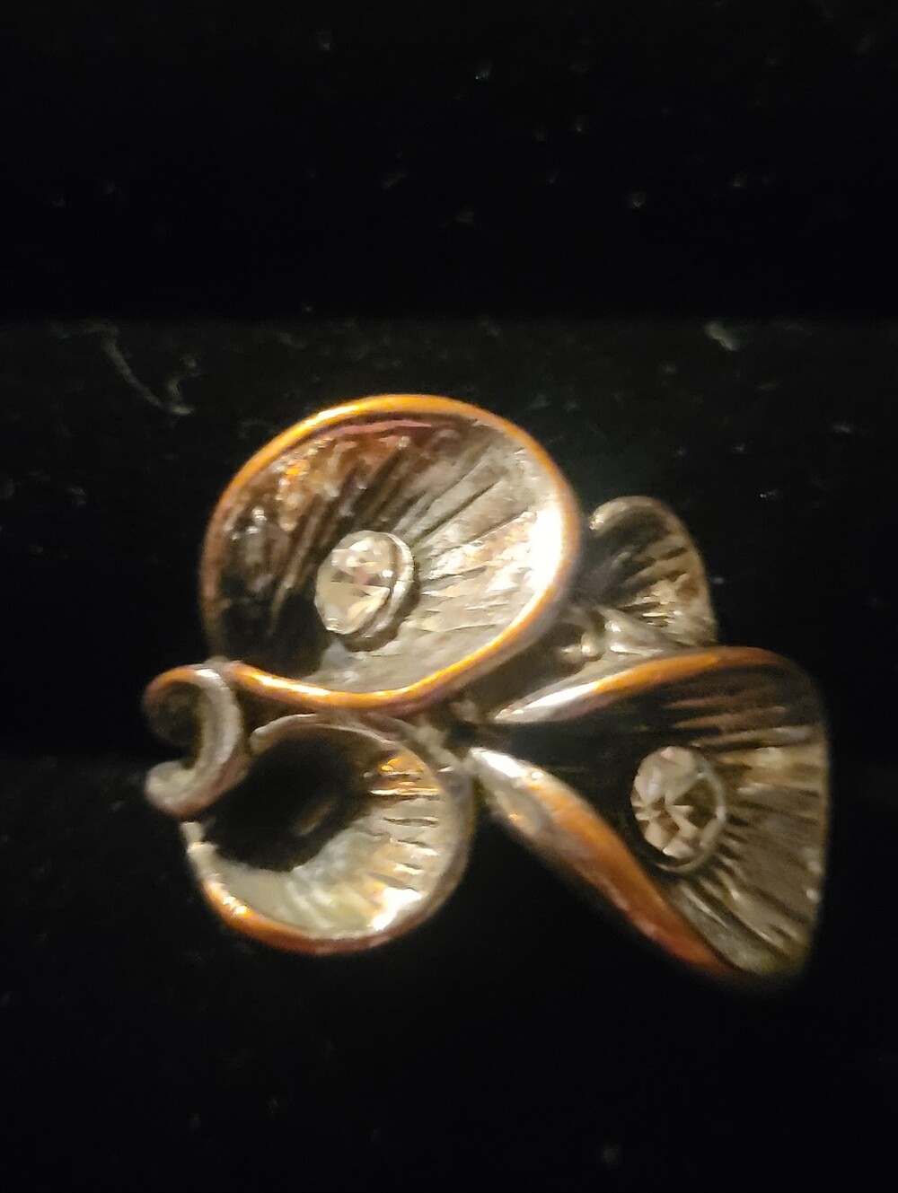 Vintage Brutalist Calla Lily Ring Textured Bronze Tone Boho Cocktail Ring